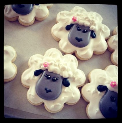 Lamb Cookies by Callye. Image via SweetSugarBelle